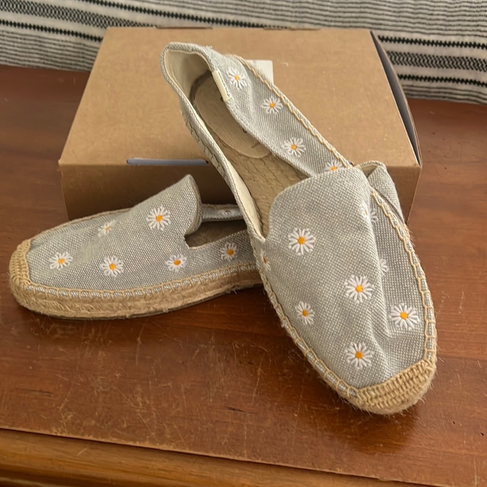 Brand new never worn slides